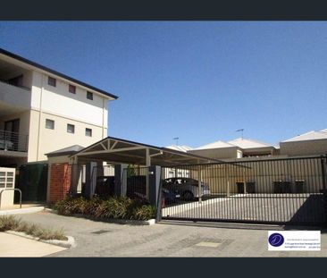 17 Poynton Av, Midland, WA 6056 - Photo 1