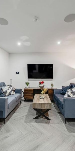 6 bedroom house to rent - Photo 1