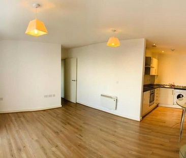 2 bedroom apartment to rent - Photo 4