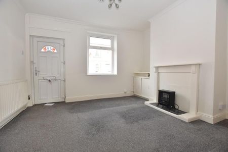 2 bedroom terraced house to rent - Photo 3