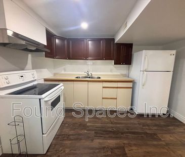 $2,299 / 2 br / 1 ba / 115 Green rd Unit 2 - Photo 1