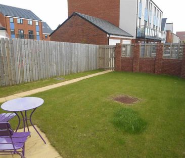 4 bedroom house to rent - Photo 2