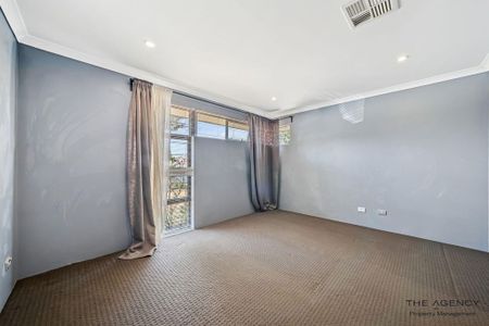 Spacious, Modern Living in the Heart of Wellard - Photo 5