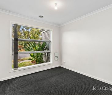 5 Silverdale Drive, Darley VIC 3340 - House For Rent | Domain - Photo 5