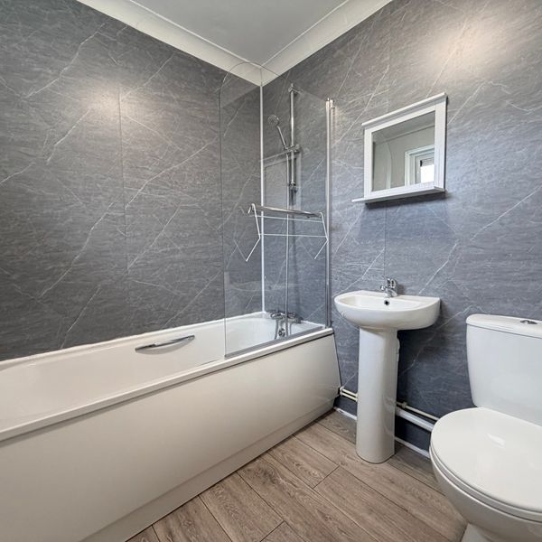 Ilston Way, West Cross, Swansea, SA3 - Photo 1