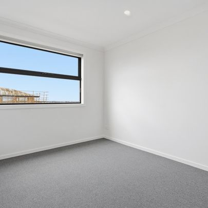 BRAND NEW TOWNHOUSE IN WERRIBEE - Photo 1