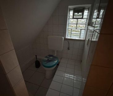 Dachgeschosswohnung 65m2 750€ Warmmiete - Foto 1