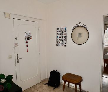 Centraal maar rustig gelegen appartement met drie slaapkamers - Photo 2