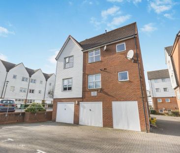 1 bedroom in a house share to rent - Photo 5