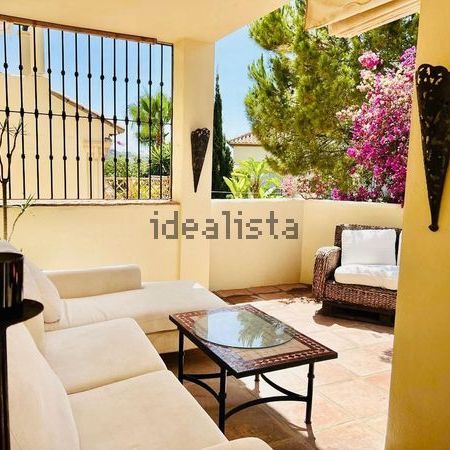 Alquiler de piso en Urbanización Los Pinos de Aloha, 7 - Photo 1