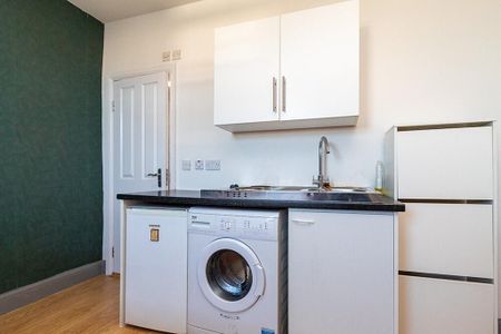 Studio to rent - Photo 3