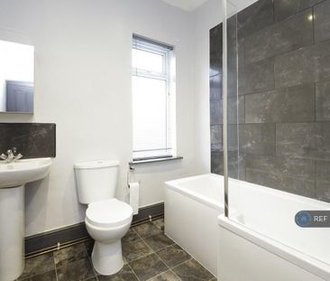 2 bedroom terraced house to rent - Photo 6
