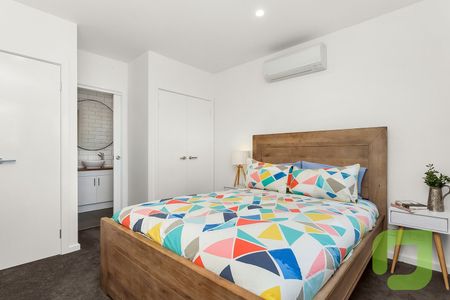 27 Chatham Street, Footscray VIC 3011 - Photo 4