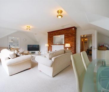 3 bedroom penthouse to rent - Photo 2