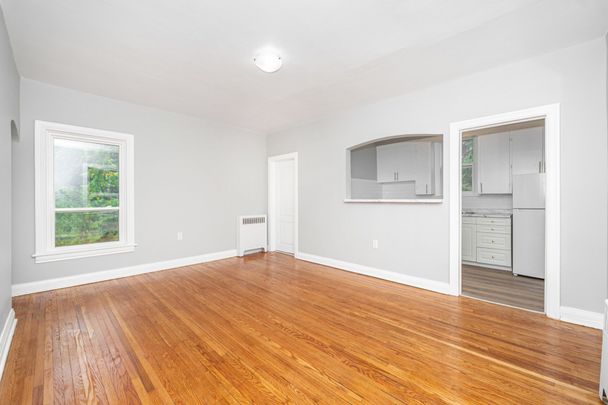 For Lease - 486 Holtby Avenue Unit# 4, Burlington, Ontario - Photo 1