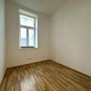Provisionsfrei: Unbefristeter 42m² Altbau mit 2 Zimmern in Hofruhelage - 1160 Wien - Photo 2