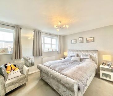 4 bedroom detached house to rent - Photo 6