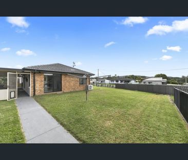 Renovated 3-Bedroom Home with Pool, Solar & Great Location! - Photo 5