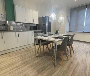 East Park Parade, Leeds, LS9 - Photo 4