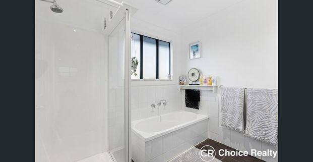 Well sort after property in central location - UNFURNISHED - Photo 1