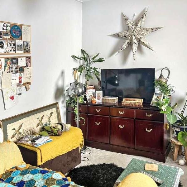 Brighton Road, Worthing, BN11 - Photo 1