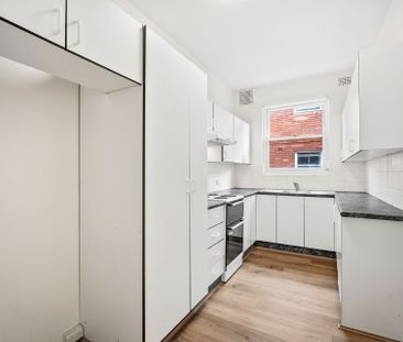 Freshly Updated Apartment in a Prime Coastal Location - Photo 1