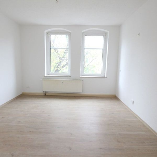 Attraktive 3-Raum-Wohnung in Aue mit Balkon - Photo 1