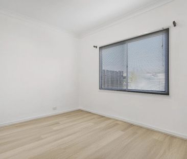 Ideal Family Home - Photo 4