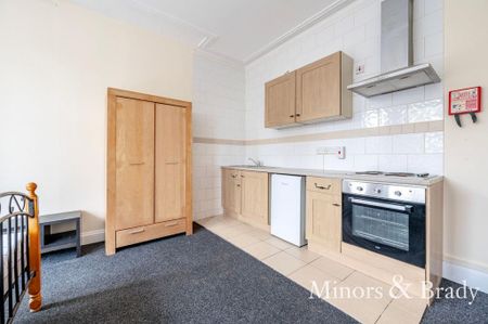 1 bedroom in a house share to rent - Photo 5