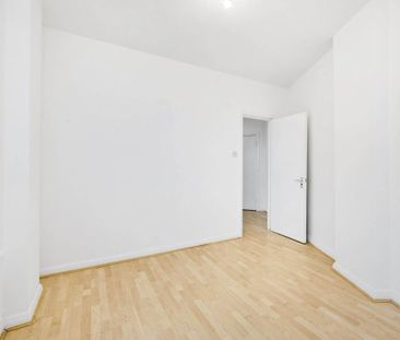 Coldharbour Lane, London SE5 - Photo 3