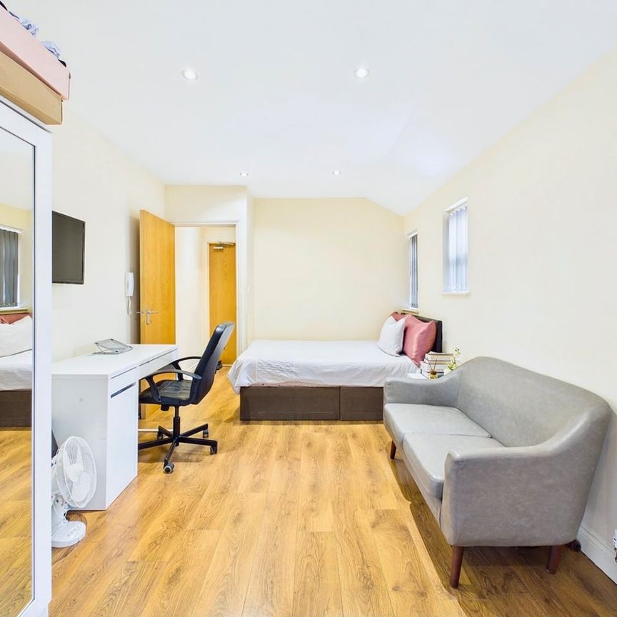 Studio Flat, Victoria Avenue, LE2 - Photo 1