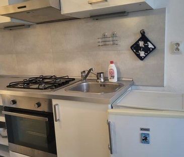 ✨ Štýlové bývanie v srdci Starého Mesta – 2-izbový byt pri Hviezdos... - Fotografia 4