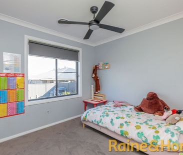 Executive Family Living - Photo 6