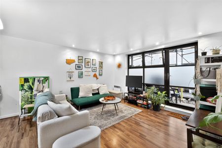 Copenhagen Place, London, E14 7FE - Photo 4