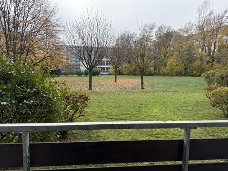 Hübsche 1 Zi.-Wohnung in Lauflage zu Uniklinik und Marienhaus Klinikum mit EBK - Photo 4