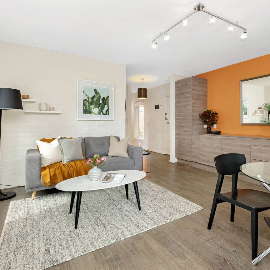 1/334 Hampton Street, Hampton VIC 3188 - Apartment For Rent | Domain - Photo 1