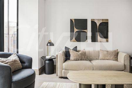 2 Lucan Place, London - Photo 5