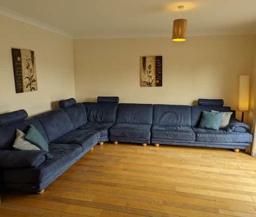 4 bedroom townhouse to rent - Photo 3