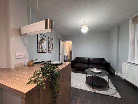 1 Bedroom, 1 bath, 1 reception Flat - Photo 5