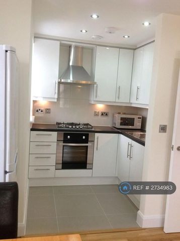 1 bedroom flat to rent - Photo 2