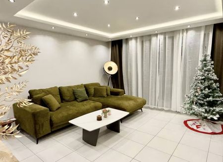 À LOUER ! Appartement meublé en attique avec terrasse de 14m² - Photo 2