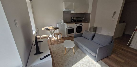 Location Appartement 1 pièce 21m² - Photo 2