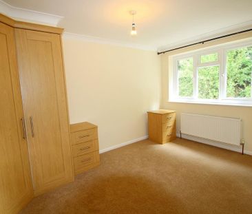 3 bedroom semi-detached house to rent - Photo 5