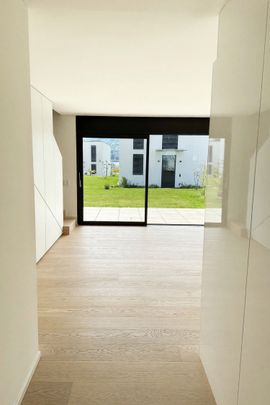 Appartamento 3,5 di primo ingresso con terrazzo coperto a Caslano - Photo 1