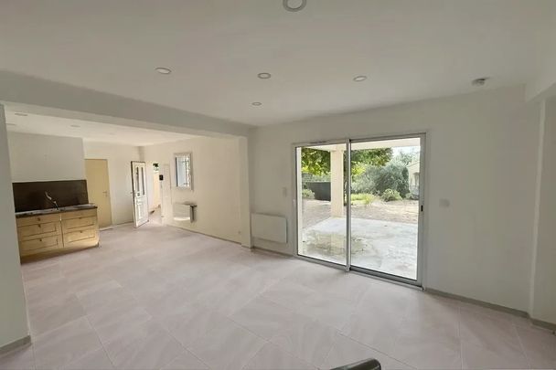 Maison 3 pièces avec garage - Photo 1