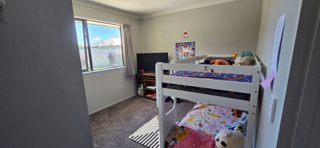 Well laid out 4-bedroom family home - Photo 5