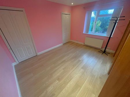 4 bedroom semi-detached house to rent - Photo 4