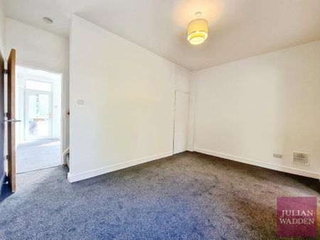 2 bedroom detached house to rent - Photo 5