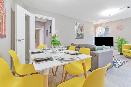 2 Bed Flat, Green Diamond, BN1 - Photo 5