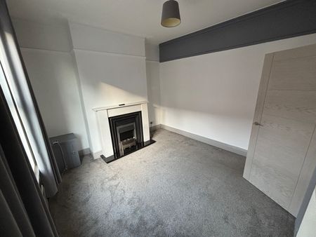 2 Bed Terraced House, Peacock Avenue, M6 - Photo 3